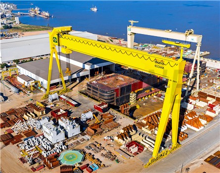 Гусеничный кран для судостроительных верфей-5