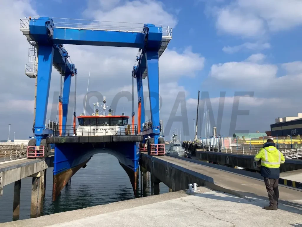 яхтенный подъемник 3