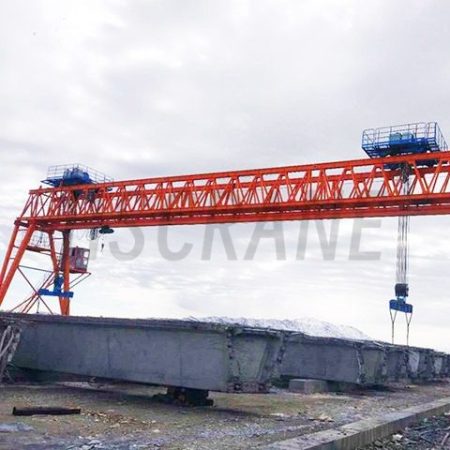 Кран для монтажных работ мостов